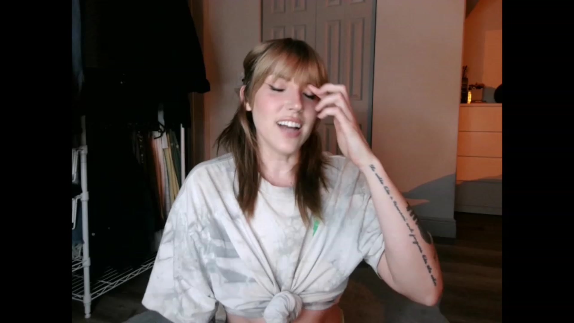 Gallery image thumbnail from the_remedy_'s myfreecams stream on, 02/15/2023, 23:57 image 3 of 20