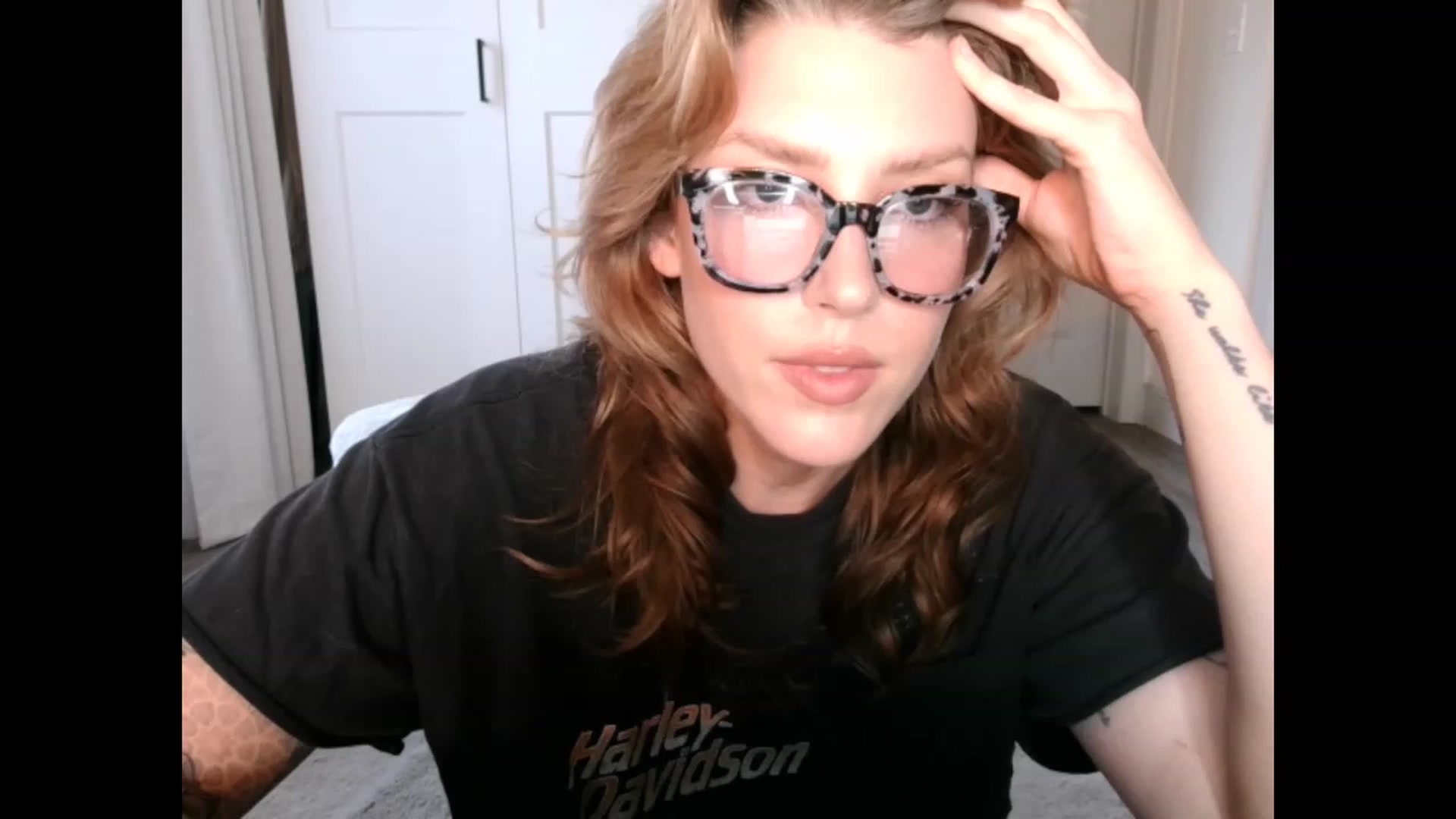 Gallery image thumbnail from the_remedy_'s myfreecams stream on, 03/01/2023, 22:59 image 16 of 20