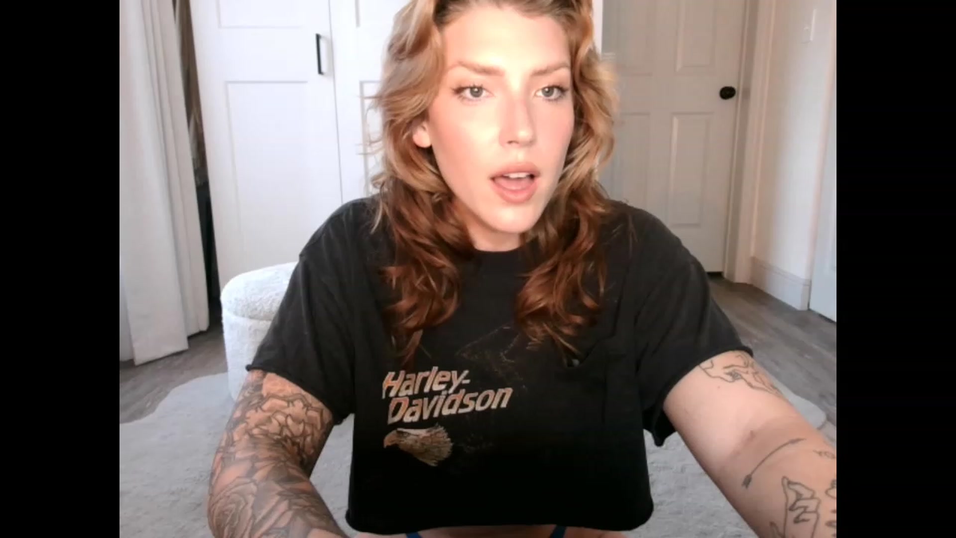Gallery image thumbnail from the_remedy_'s myfreecams stream on, 03/01/2023, 22:59 image 8 of 20