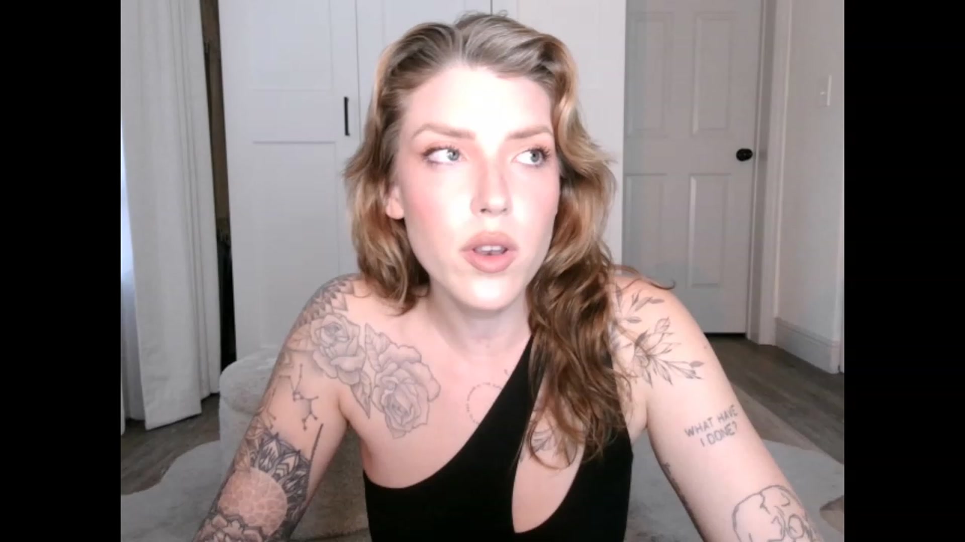 Gallery image thumbnail from the_remedy_'s myfreecams stream on, 03/06/2023, 23:41 image 17 of 20