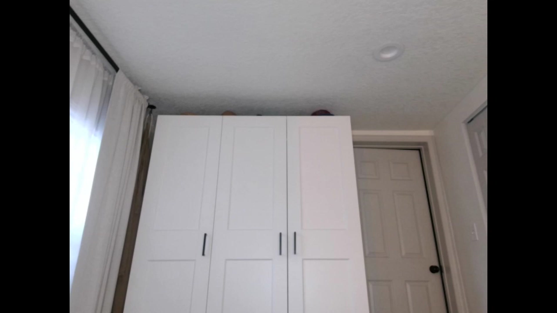 Gallery image thumbnail from the_remedy_'s myfreecams stream on, 03/10/2023, 23:37 image 13 of 20