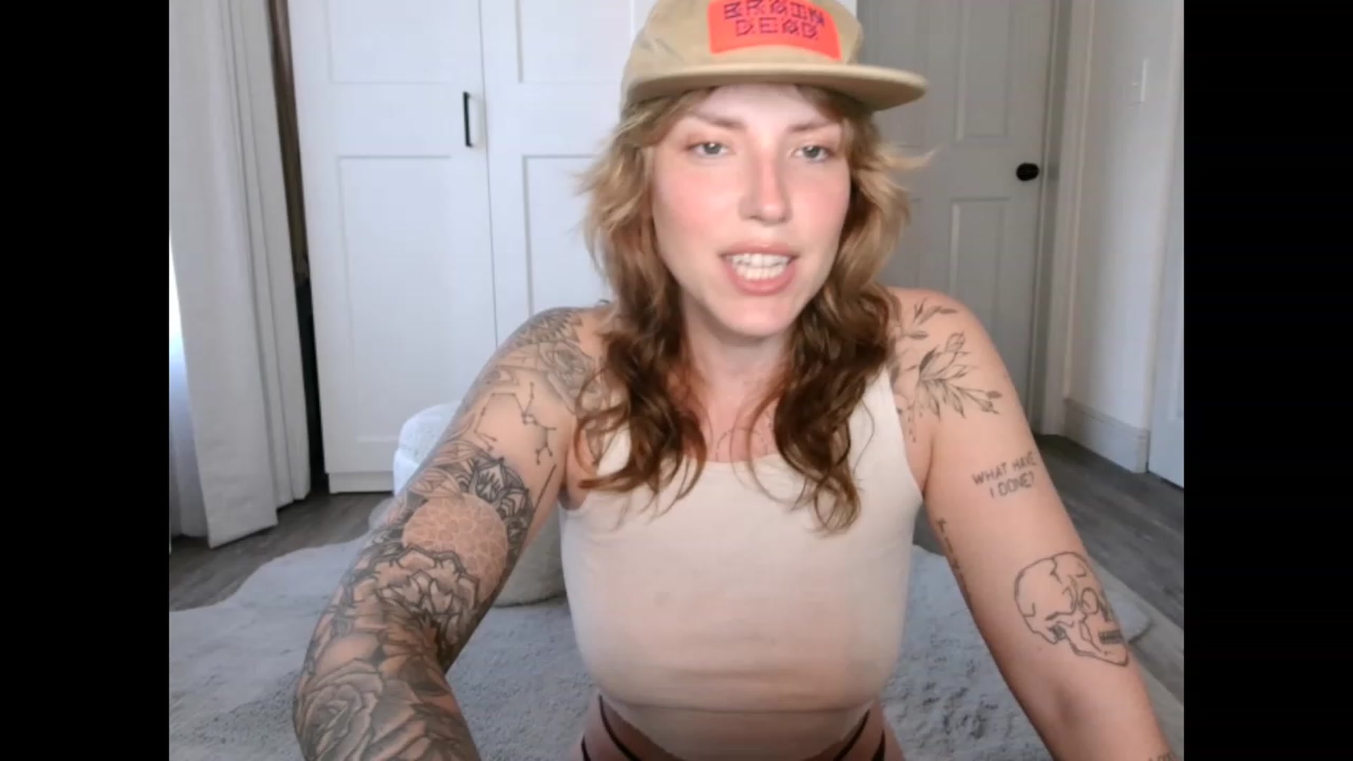 Gallery image thumbnail from the_remedy_'s myfreecams stream on, 03/17/2023, 22:09 image 5 of 20