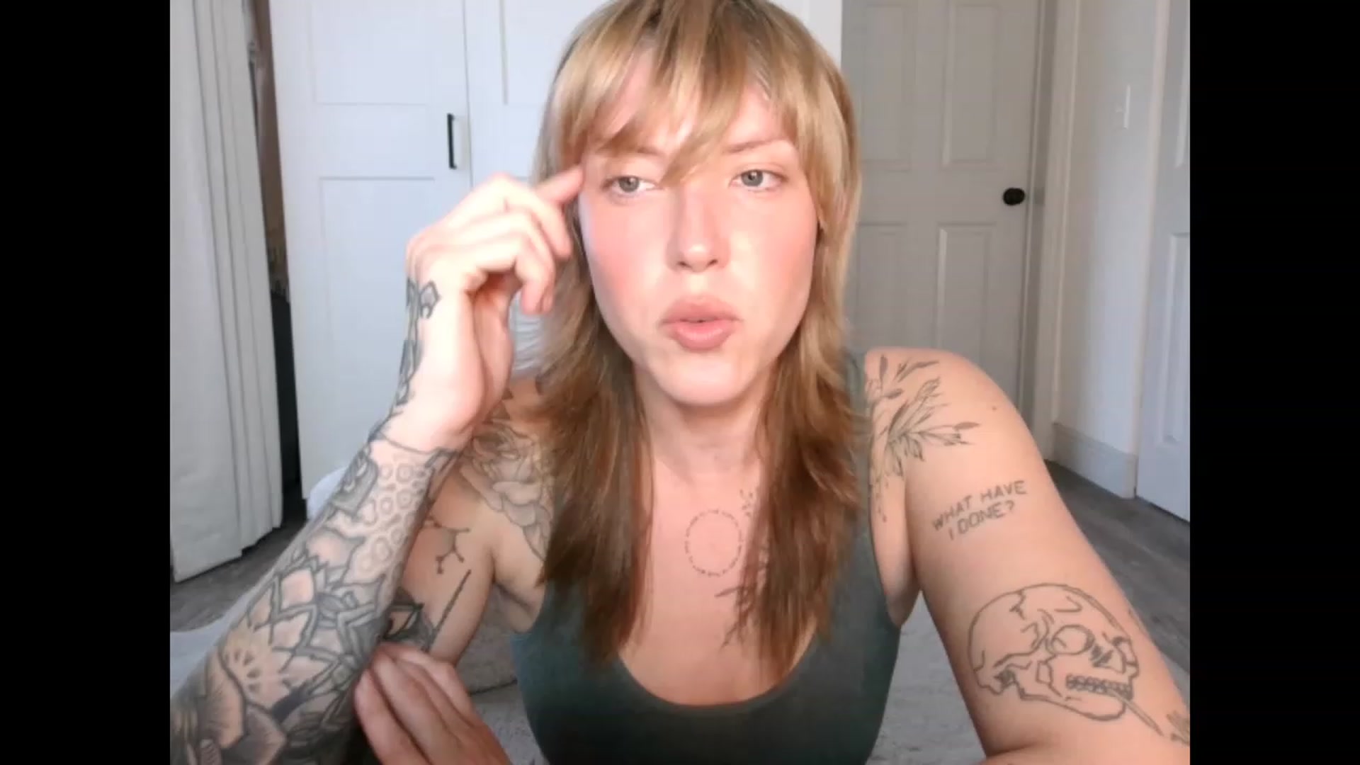 Gallery image thumbnail from the_remedy_'s myfreecams stream on, 03/21/2023, 22:41 image 4 of 20