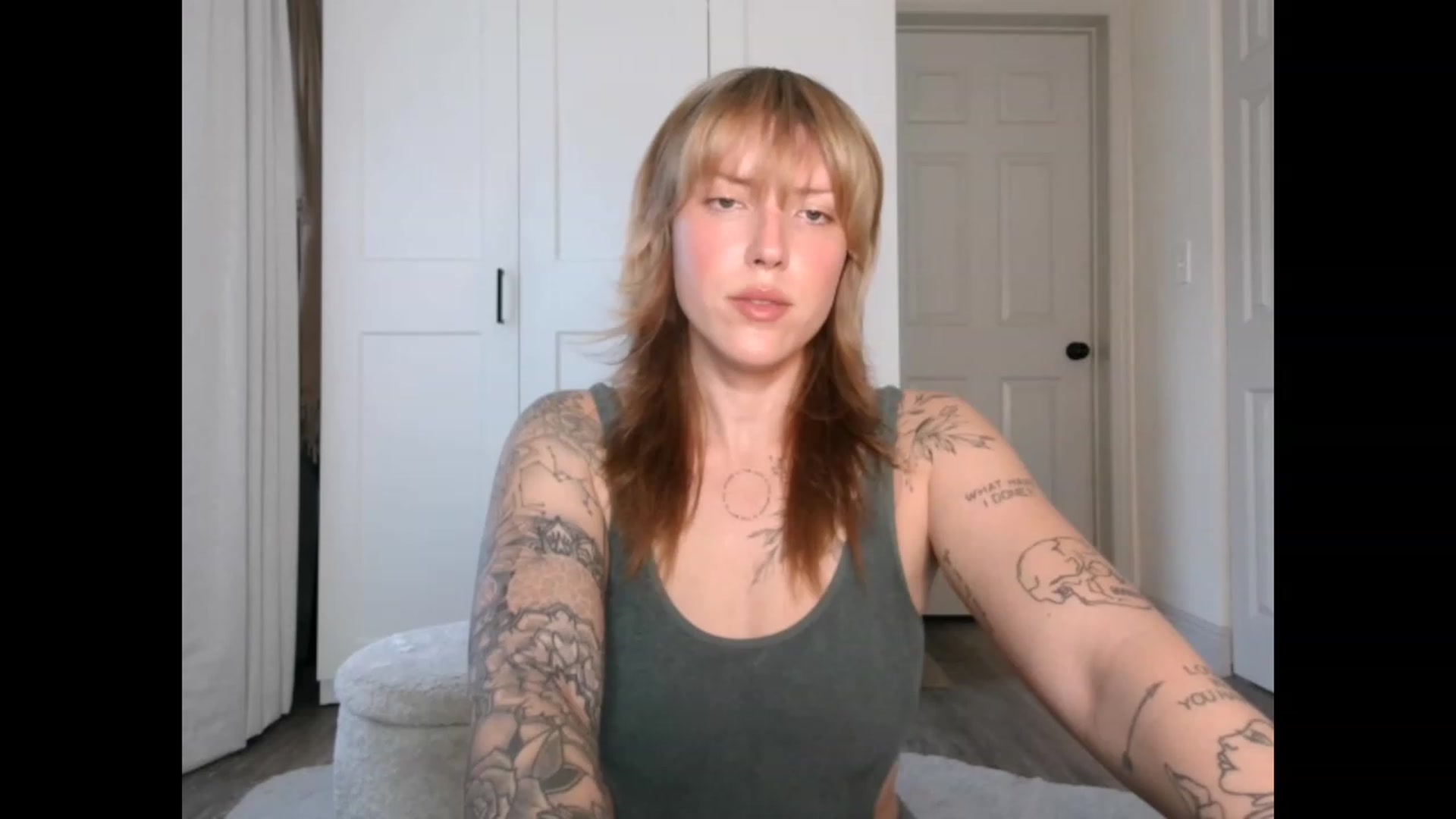 Gallery image thumbnail from the_remedy_'s myfreecams stream on, 03/21/2023, 22:41 image 13 of 20