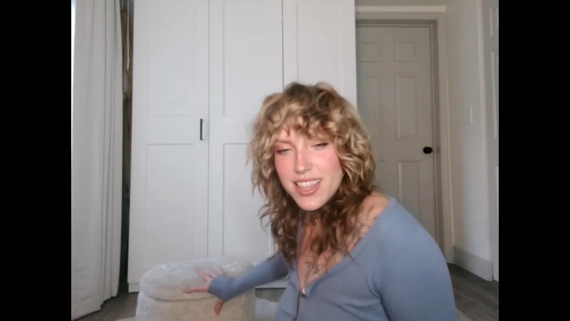 Gallery image thumbnail from the_remedy_'s myfreecams stream on, 03/22/2023, 23:06 image 3 of 20