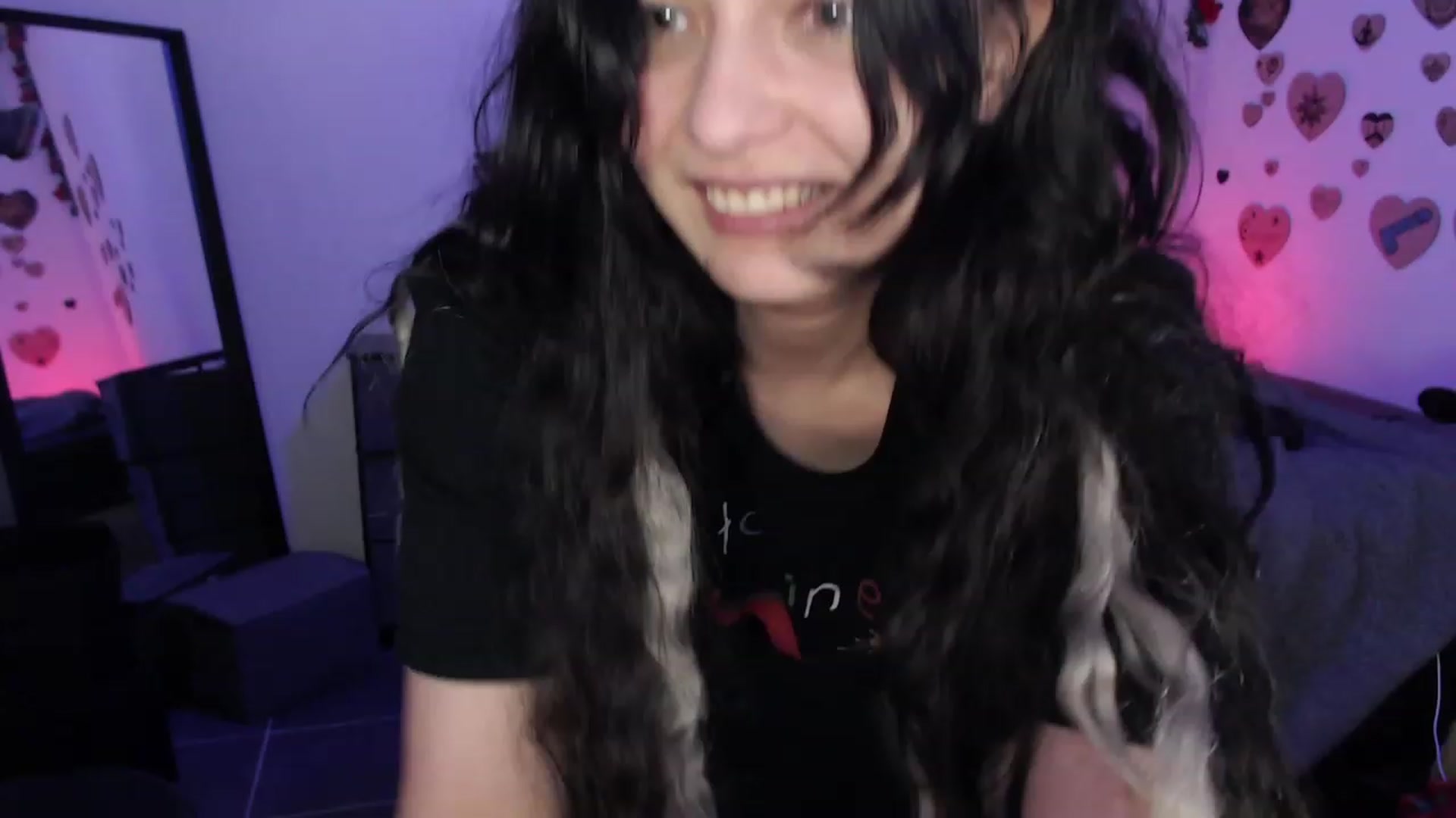 Gallery image thumbnail from the_room's myfreecams stream on, 07/16/2023, 05:17 image 5 of 20