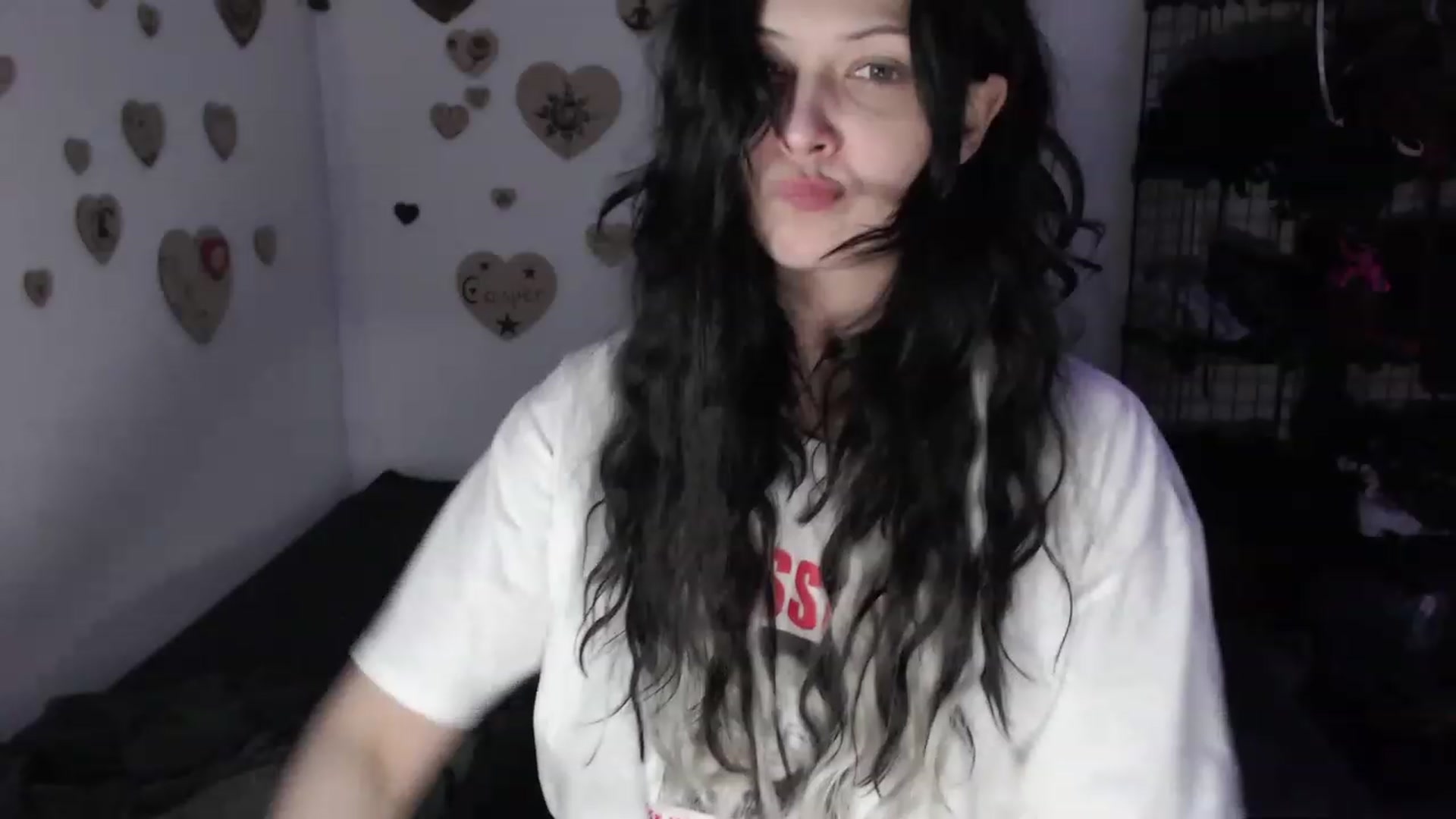 Gallery image thumbnail from the_room's myfreecams stream on, 07/17/2023, 04:40 image 18 of 20