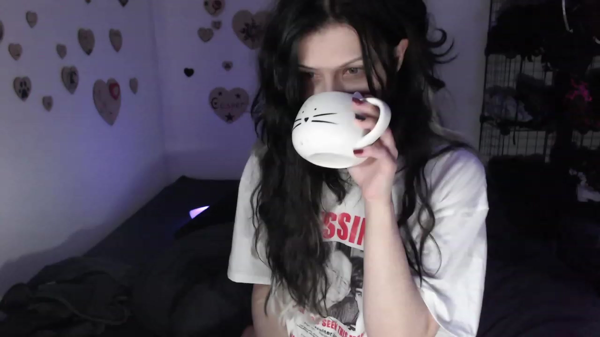 Gallery image thumbnail from the_room's myfreecams stream on, 07/17/2023, 06:08 image 3 of 20