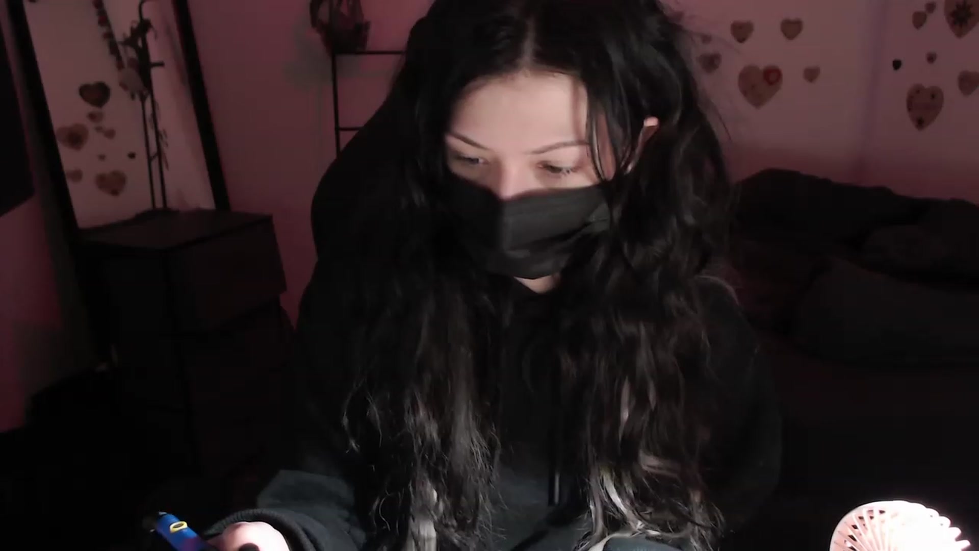 Gallery image thumbnail from the_room's myfreecams stream on, 07/19/2023, 24:56 image 18 of 20