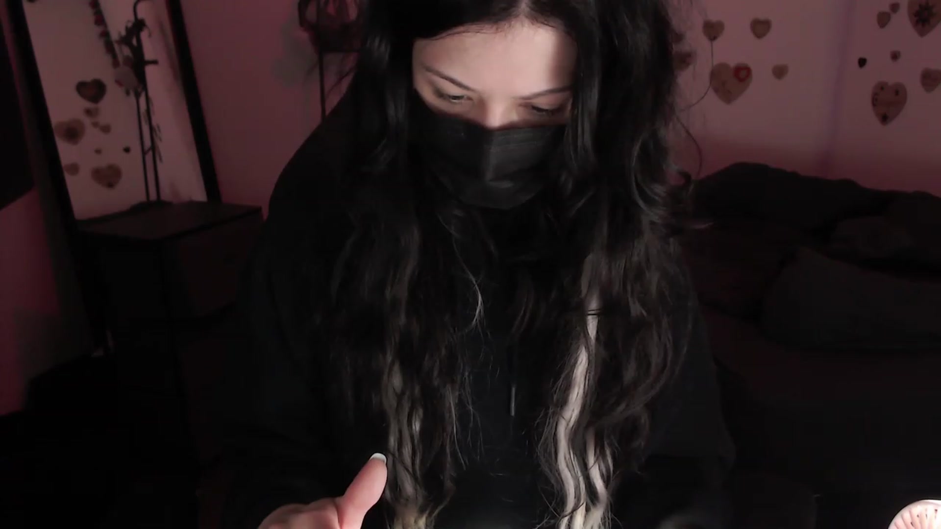 Gallery image thumbnail from the_room's myfreecams stream on, 07/19/2023, 24:56 image 15 of 20