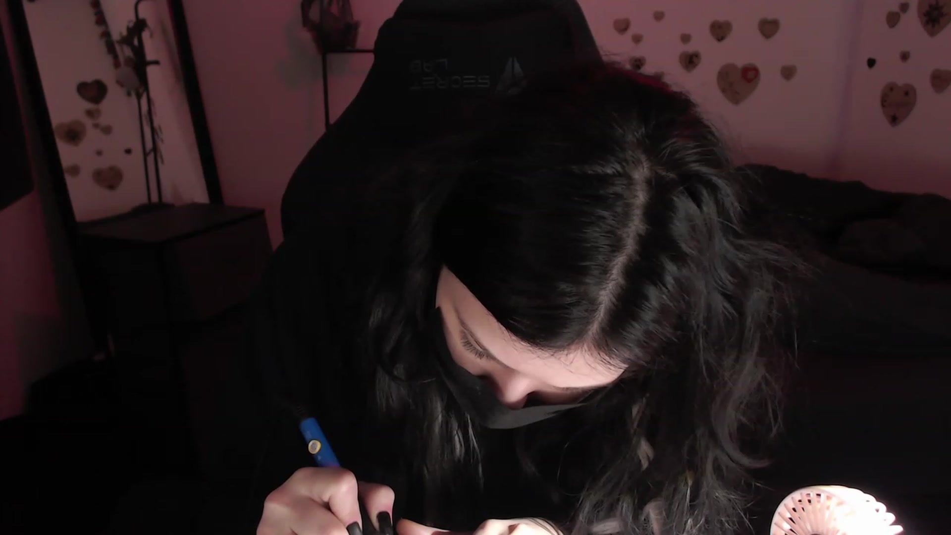 Gallery image thumbnail from the_room's myfreecams stream on, 07/19/2023, 24:56 image 16 of 20