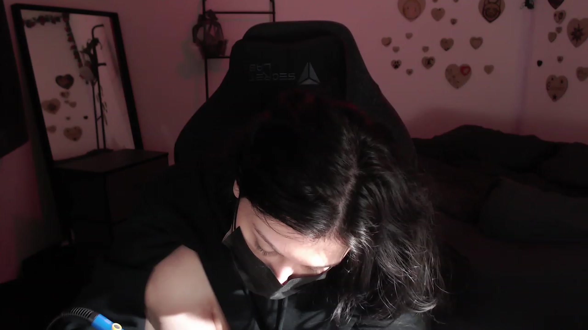 Gallery image thumbnail from the_room's myfreecams stream on, 07/19/2023, 24:56 image 10 of 20