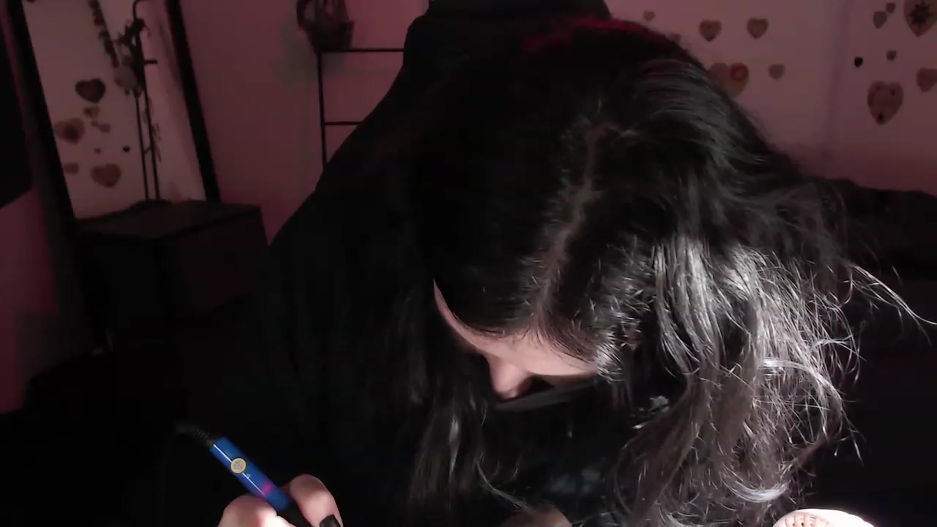 Gallery image thumbnail from the_room's myfreecams stream on, 07/19/2023, 01:39 image 13 of 20