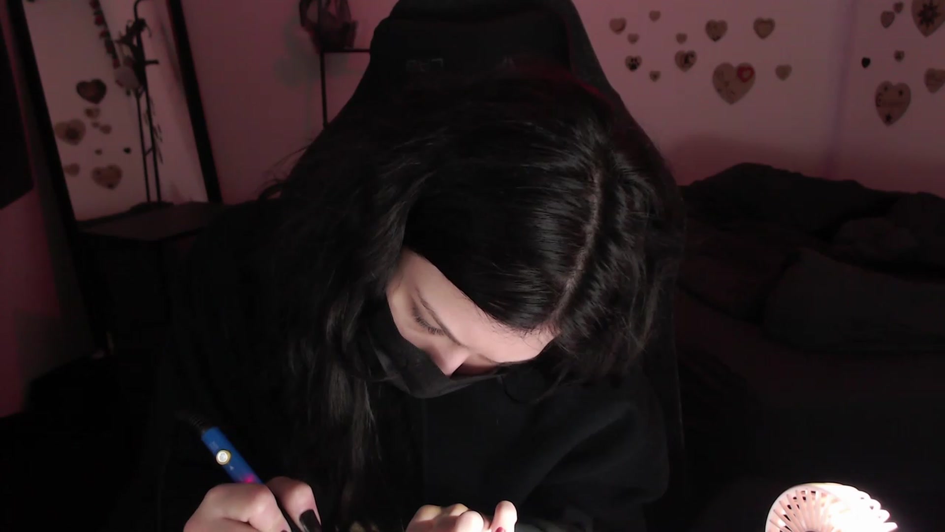 Gallery image thumbnail from the_room's myfreecams stream on, 07/19/2023, 01:39 image 6 of 20