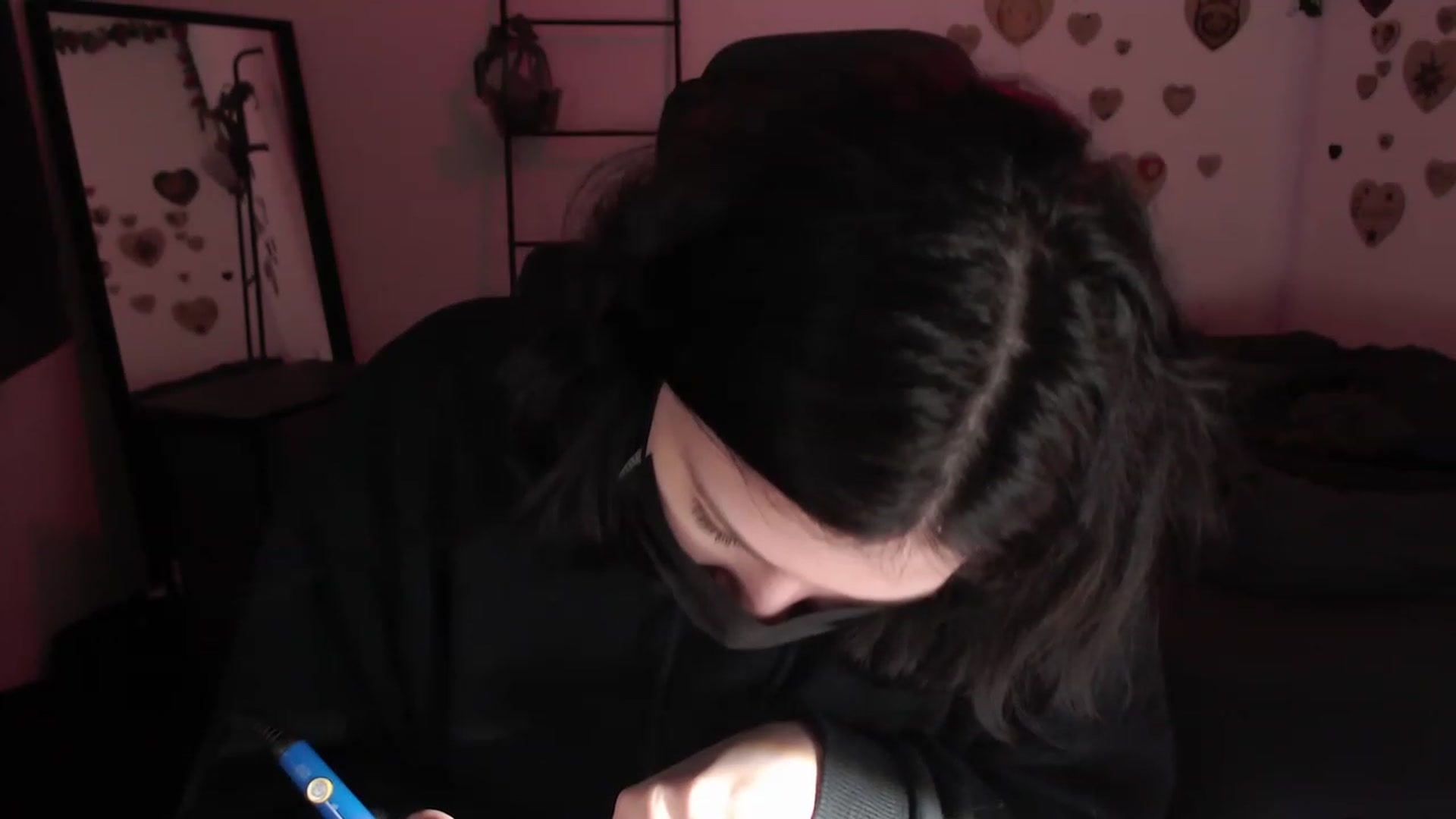 Gallery image thumbnail from the_room's myfreecams stream on, 07/19/2023, 01:39 image 20 of 20