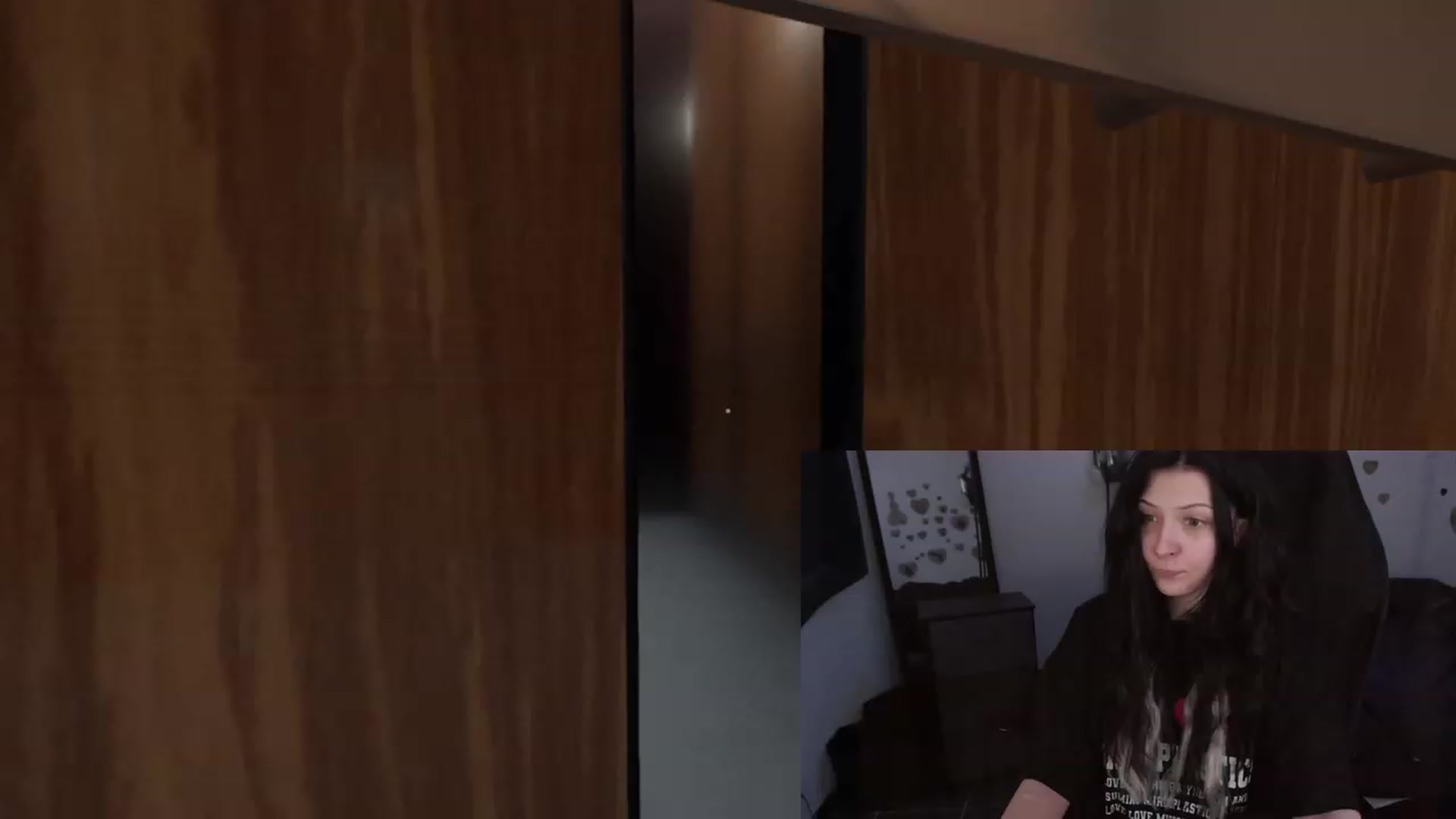 Gallery image thumbnail from the_room's myfreecams stream on, 07/20/2023, 05:51 image 10 of 20
