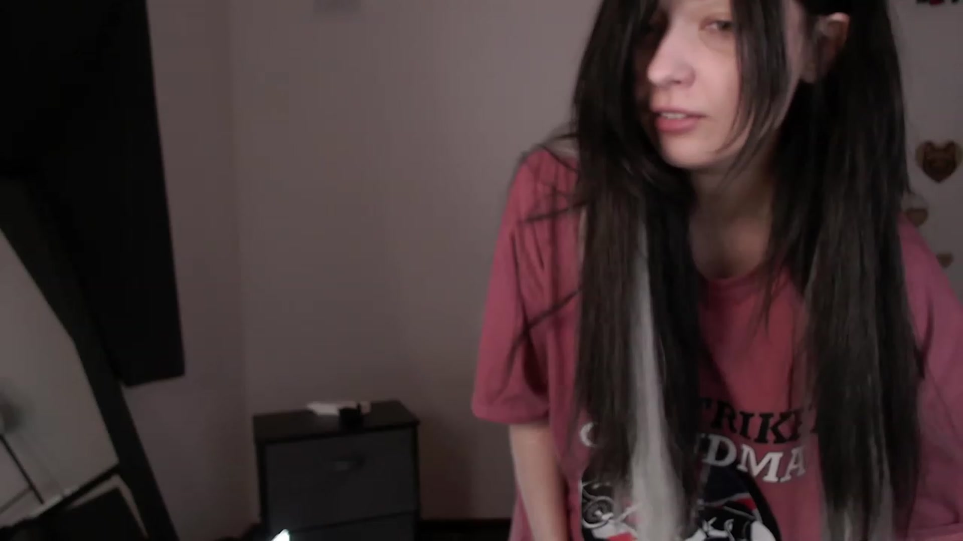 Gallery image thumbnail from the_room's myfreecams stream on, 07/21/2023, 01:59 image 9 of 20