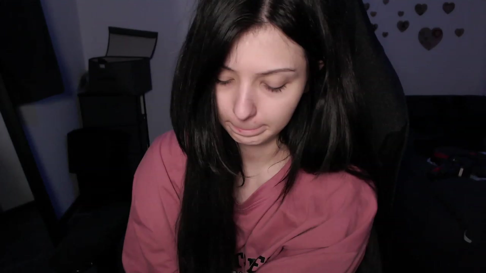 Gallery image thumbnail from the_room's myfreecams stream on, 07/21/2023, 03:37 image 12 of 20