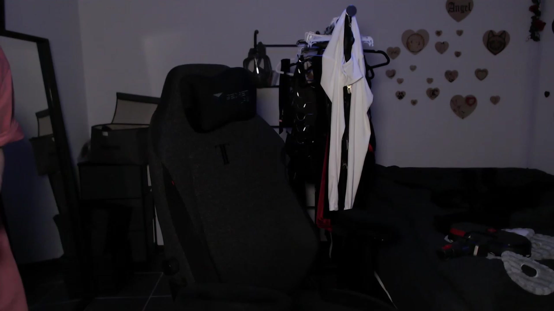 Gallery image thumbnail from the_room's myfreecams stream on, 07/21/2023, 03:37 image 15 of 20