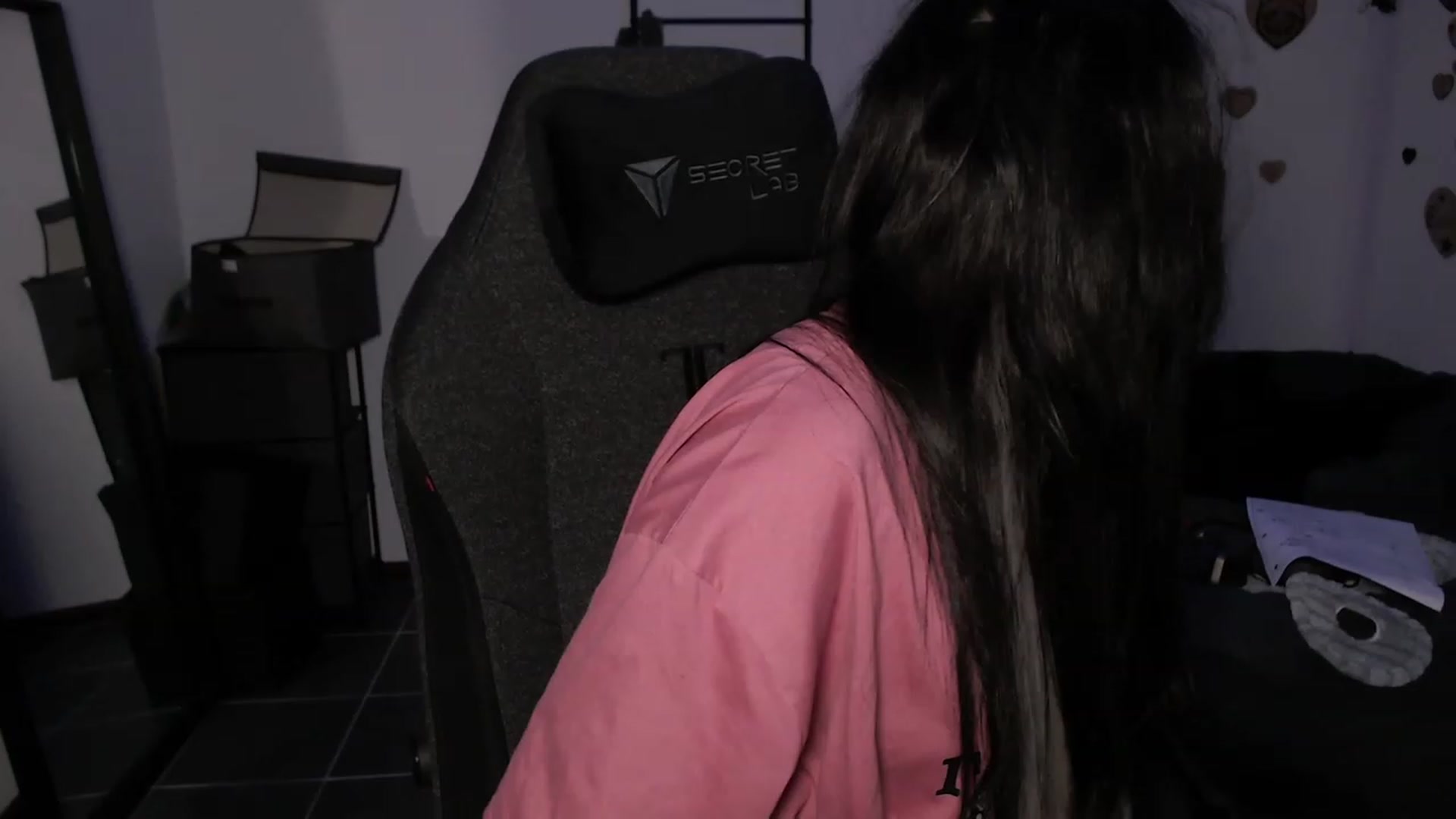 Gallery image thumbnail from the_room's myfreecams stream on, 07/21/2023, 03:37 image 16 of 20