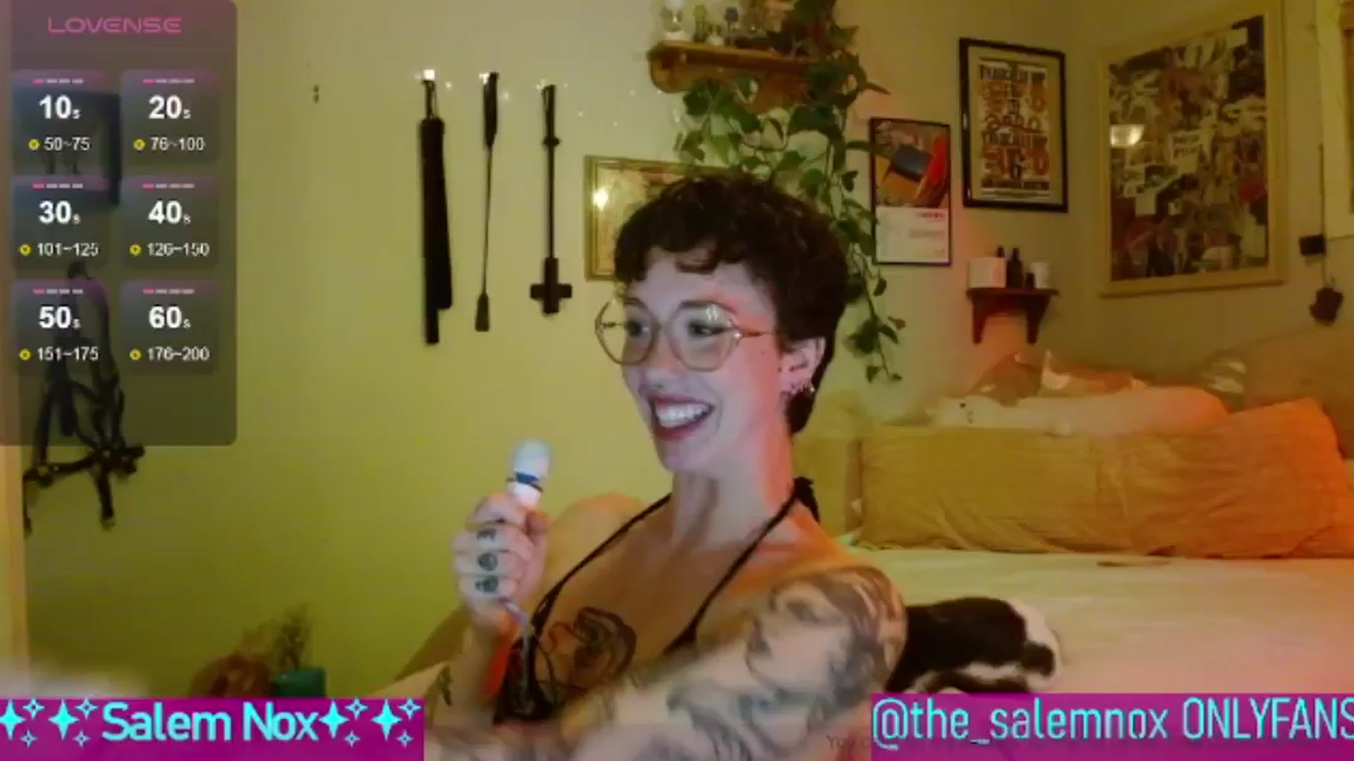 Gallery image thumbnail from the_salemnox's myfreecams stream on, 05/31/2024, 12:09 image 7 of 20