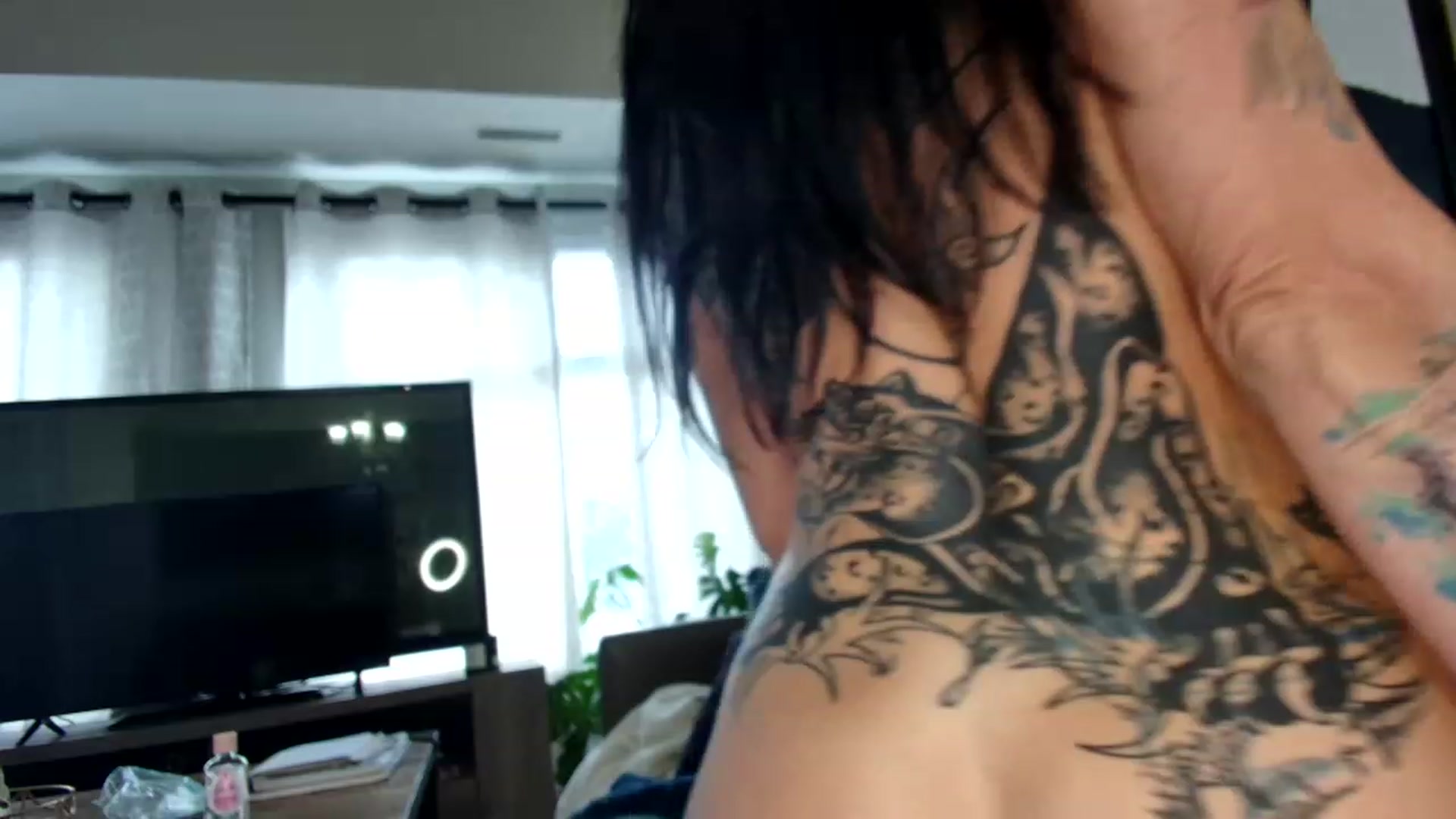 Gallery image thumbnail from thebadwife's myfreecams stream on, 05/16/2023, 17:32 image 19 of 20