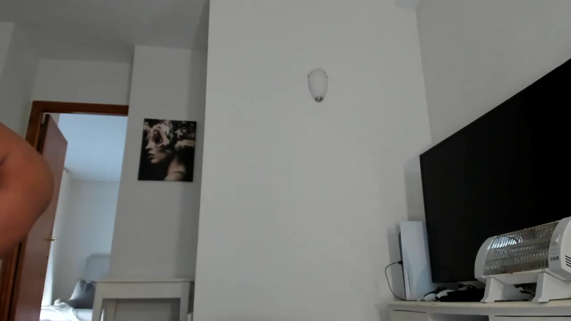Gallery image thumbnail from thebluelagoon's myfreecams stream on, 04/21/2023, 10:05 image 12 of 20