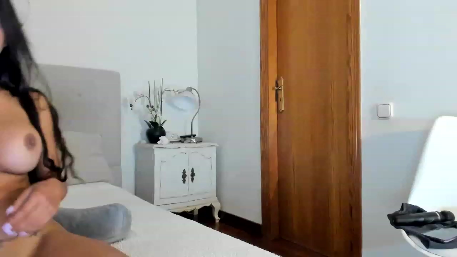 Gallery image thumbnail from thebluelagoon's myfreecams stream on, 05/09/2023, 05:01 image 10 of 20