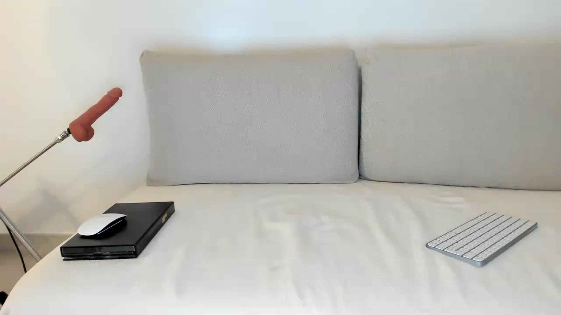 Gallery image thumbnail from thebluelagoon's myfreecams stream on, 07/11/2023, 06:26 image 3 of 20