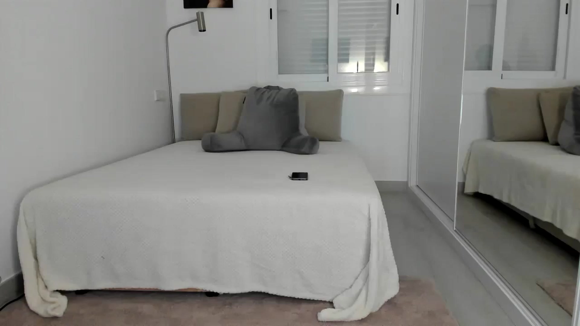 Gallery image thumbnail from thebluelagoon's myfreecams stream on, 08/18/2023, 05:11 image 2 of 20