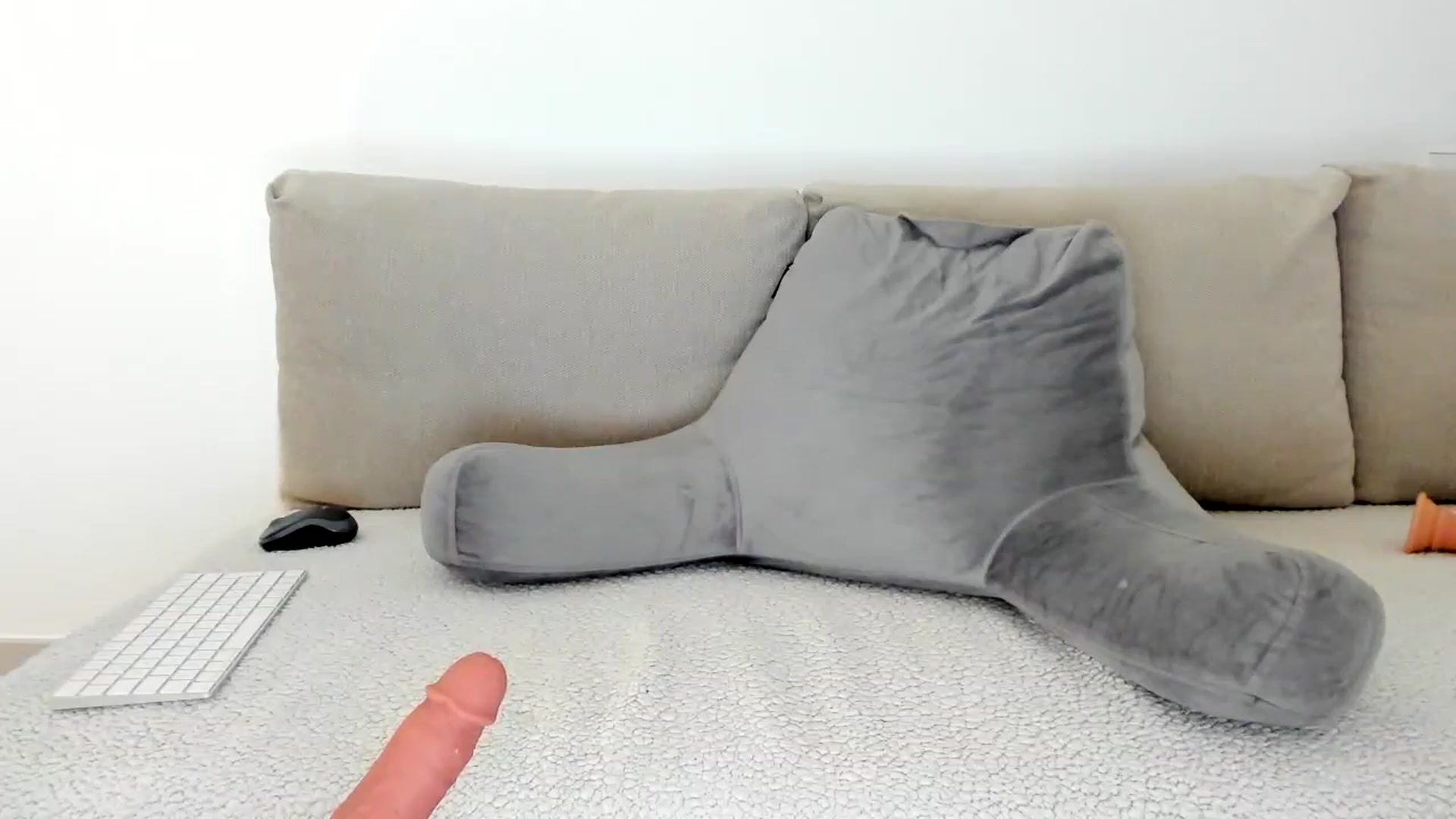 Gallery image thumbnail from thebluelagoon's myfreecams stream on, 10/11/2023, 03:27 image 17 of 20