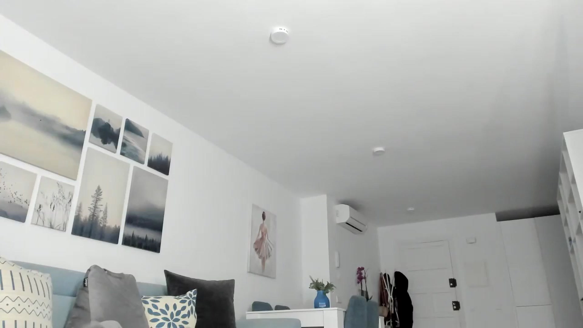 Gallery image thumbnail from thebluelagoon's myfreecams stream on, 01/29/2024, 06:05 image 15 of 20