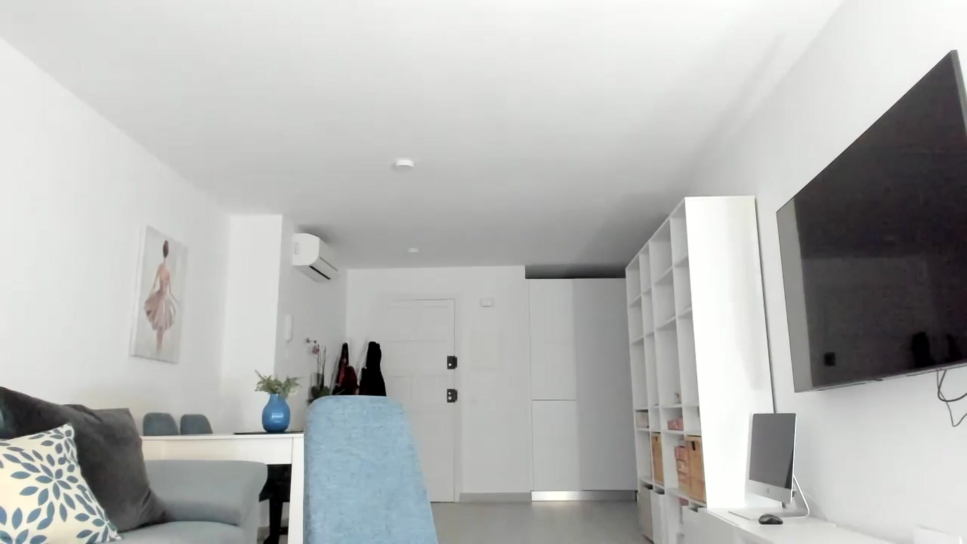 Gallery image thumbnail from thebluelagoon's myfreecams stream on, 02/14/2024, 05:23 image 20 of 20