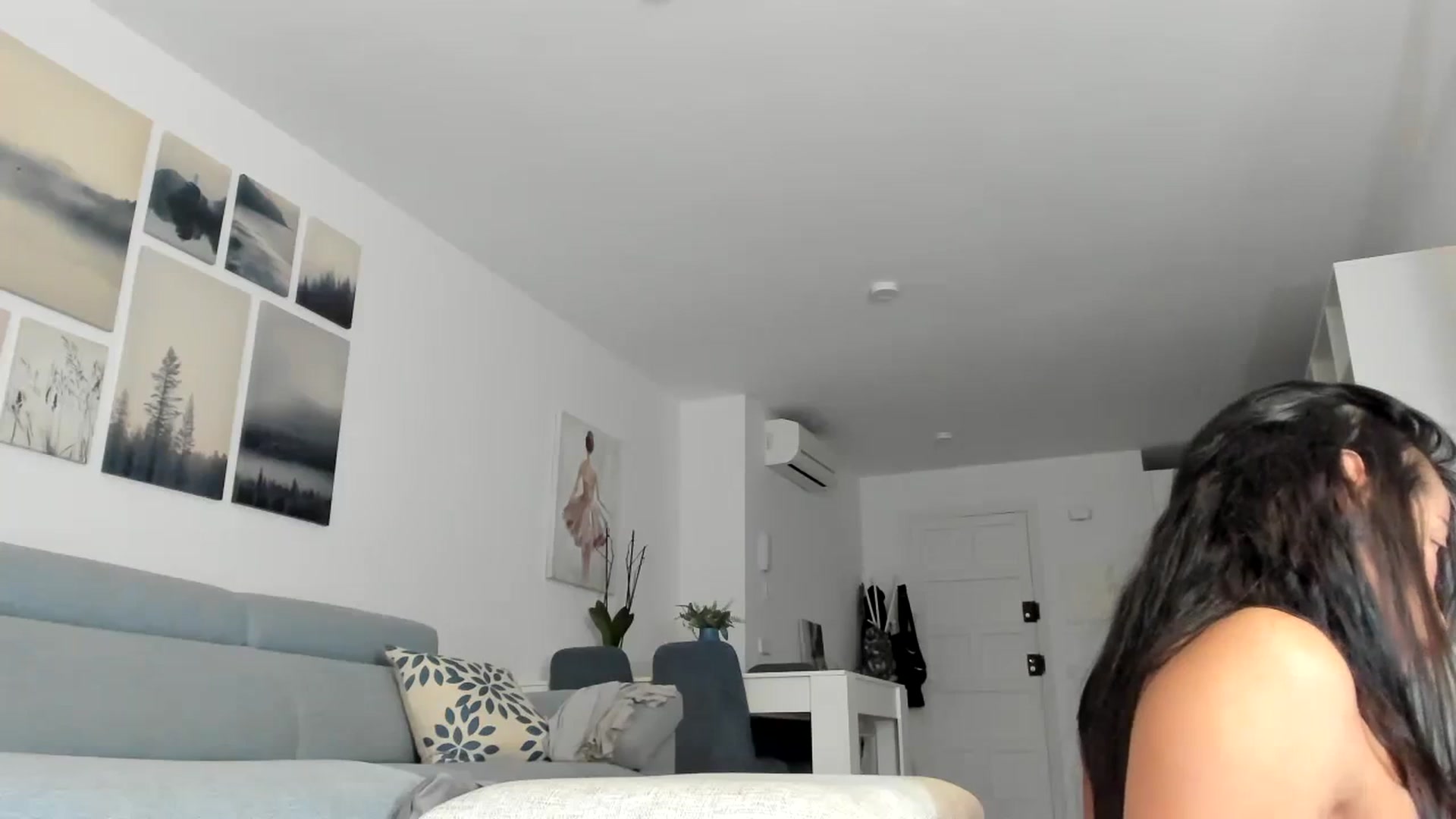 Gallery image thumbnail from thebluelagoon's myfreecams stream on, 02/23/2024, 06:07 image 4 of 20