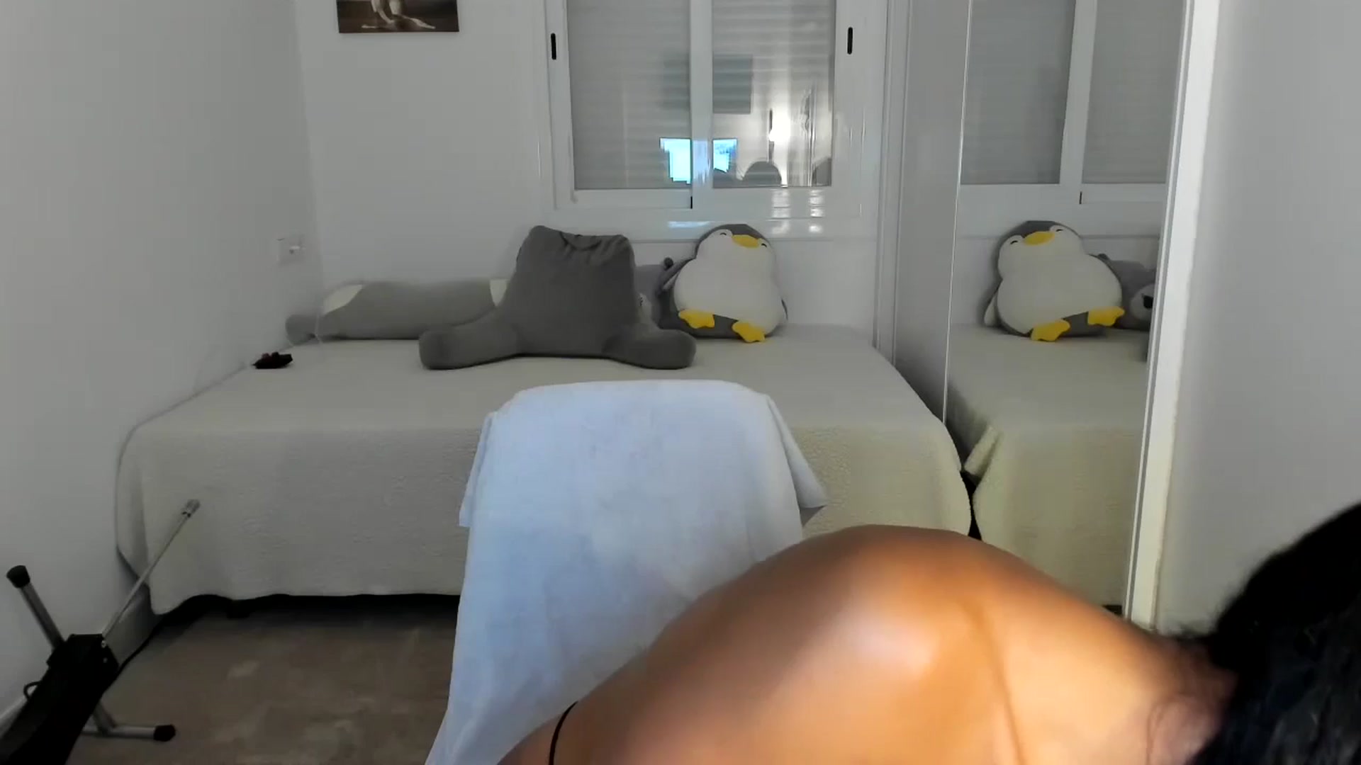 Gallery image thumbnail from thebluelagoon's myfreecams stream on, 08/22/2024, 04:52 image 10 of 20