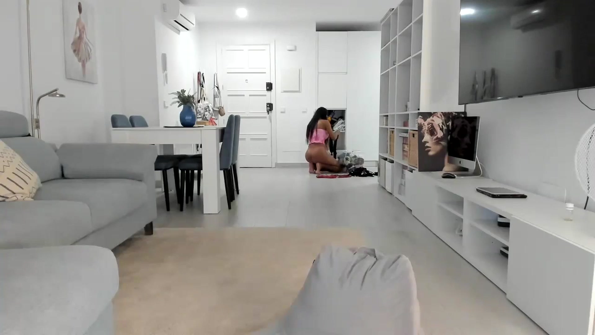 Gallery image thumbnail from thebluelagoon's myfreecams stream on, 08/28/2024, 04:50 image 7 of 20