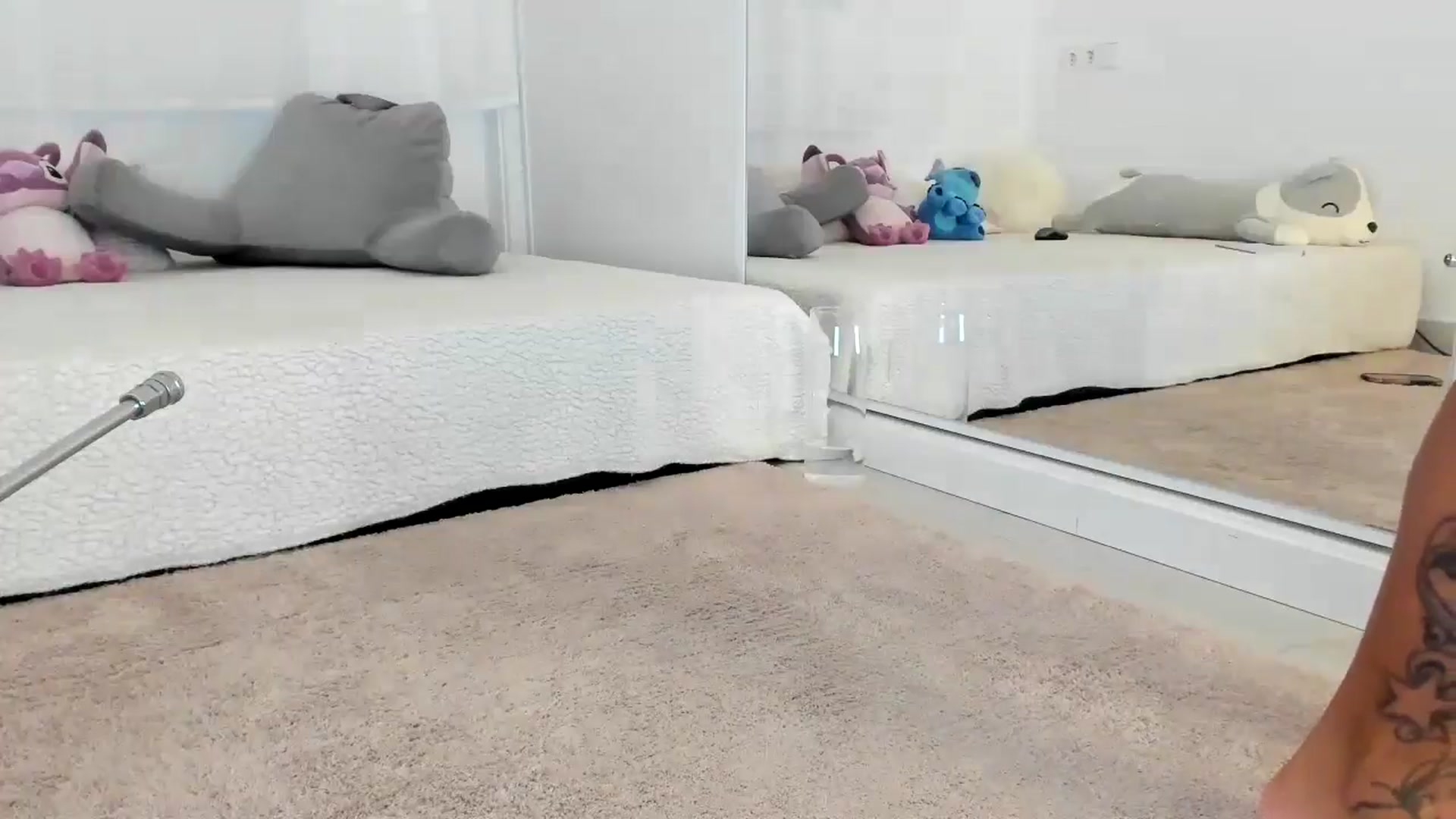 Gallery image thumbnail from thebluelagoon's myfreecams stream on, 10/15/2024, 05:42 image 18 of 20