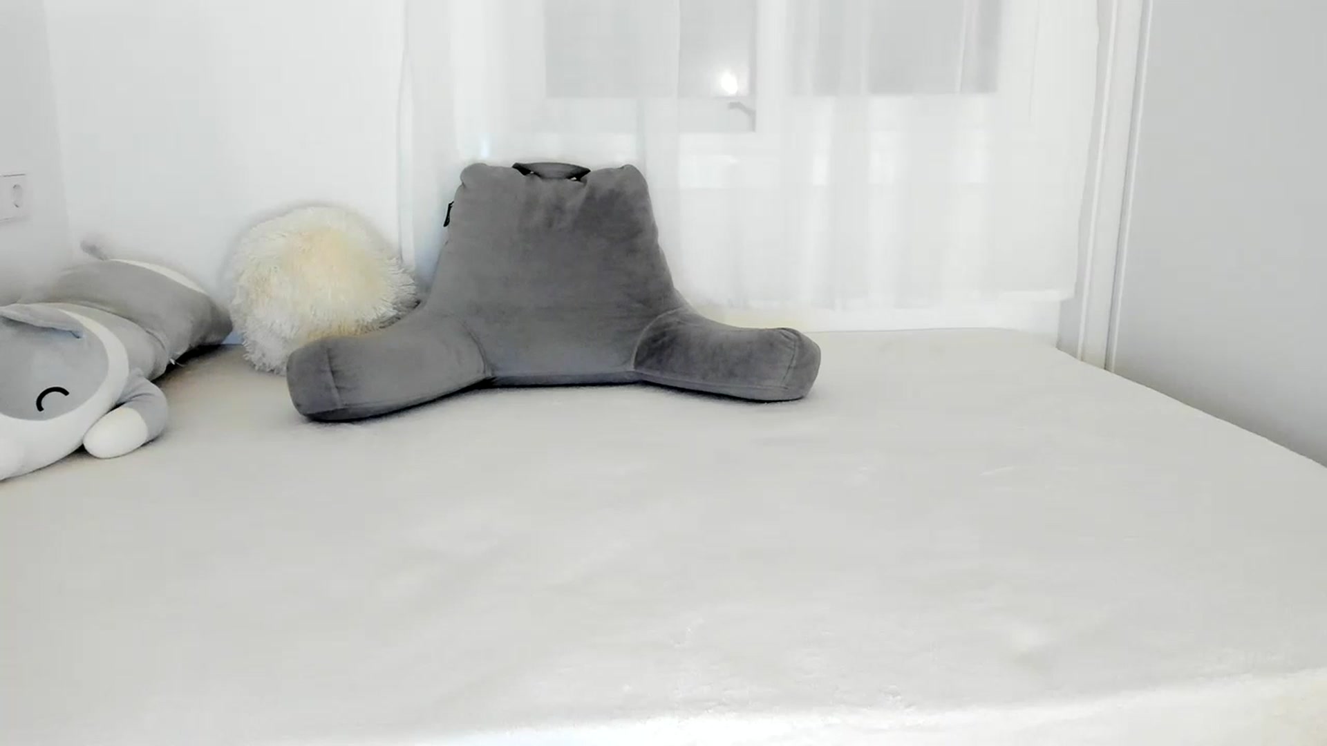 Gallery image thumbnail from thebluelagoon's myfreecams stream on, 11/16/2024, 05:45 image 12 of 20