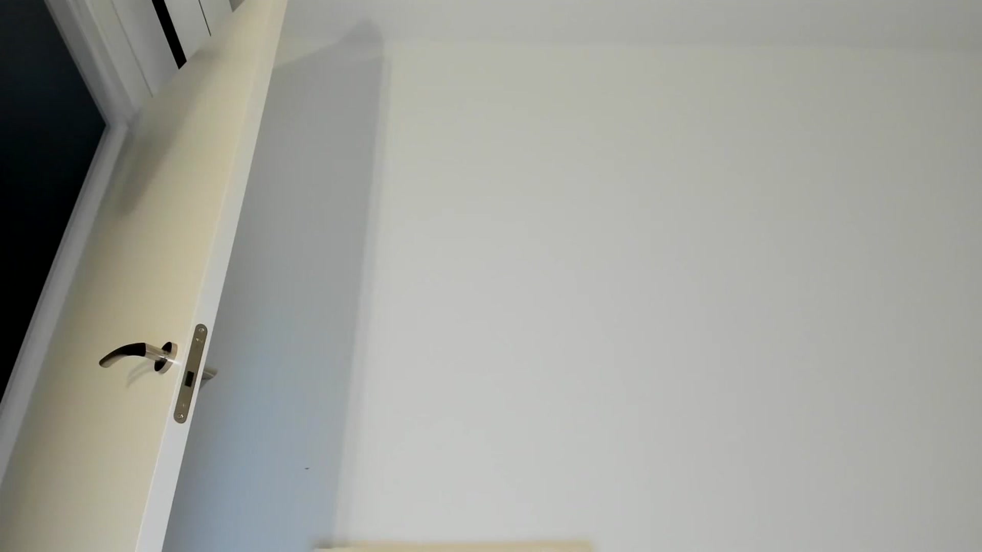 Gallery image thumbnail from thebluelagoon's myfreecams stream on, 11/19/2024, 06:22 image 9 of 20