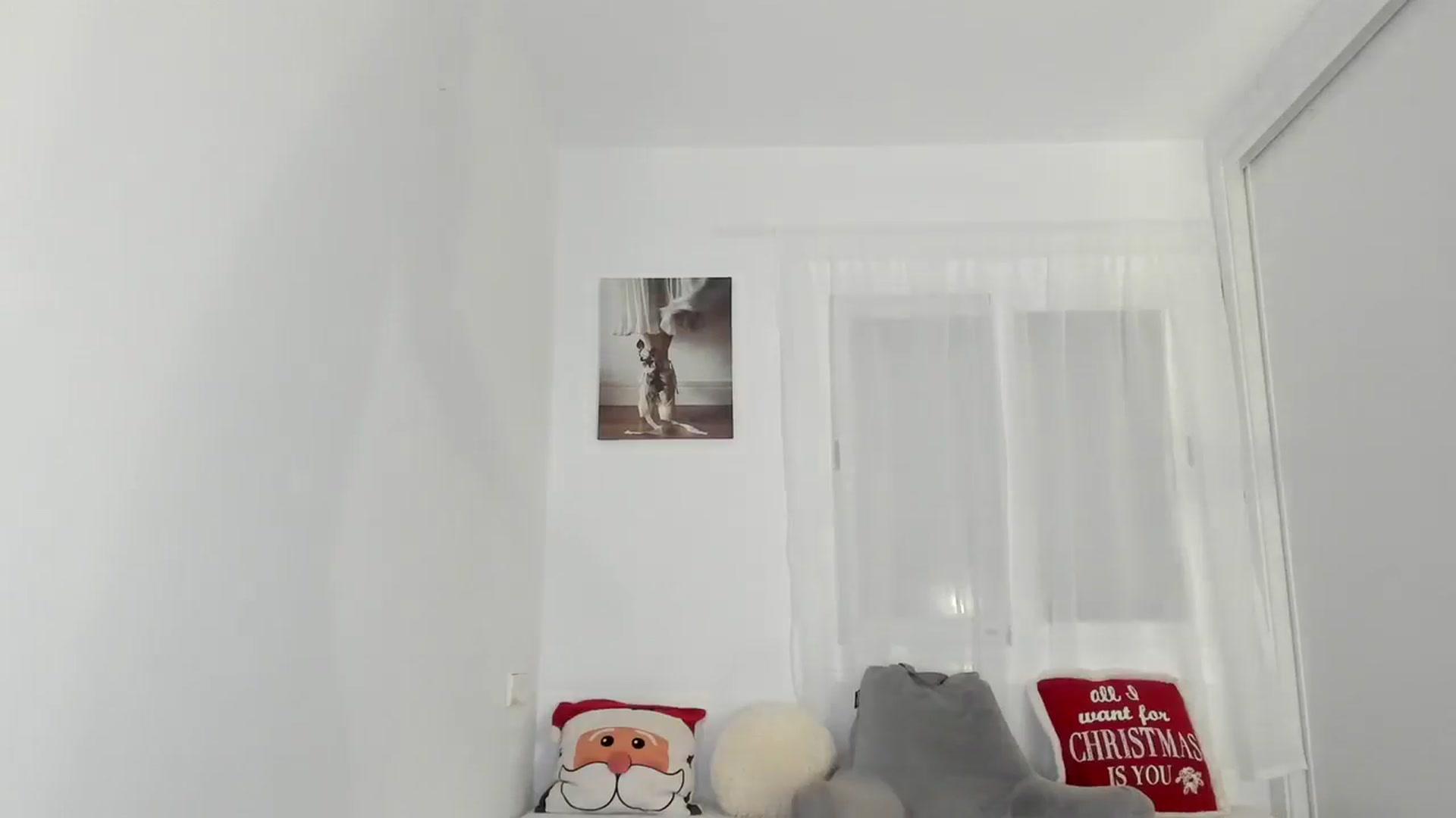 Gallery image thumbnail from thebluelagoon's myfreecams stream on, 12/21/2024, 07:30 image 9 of 20