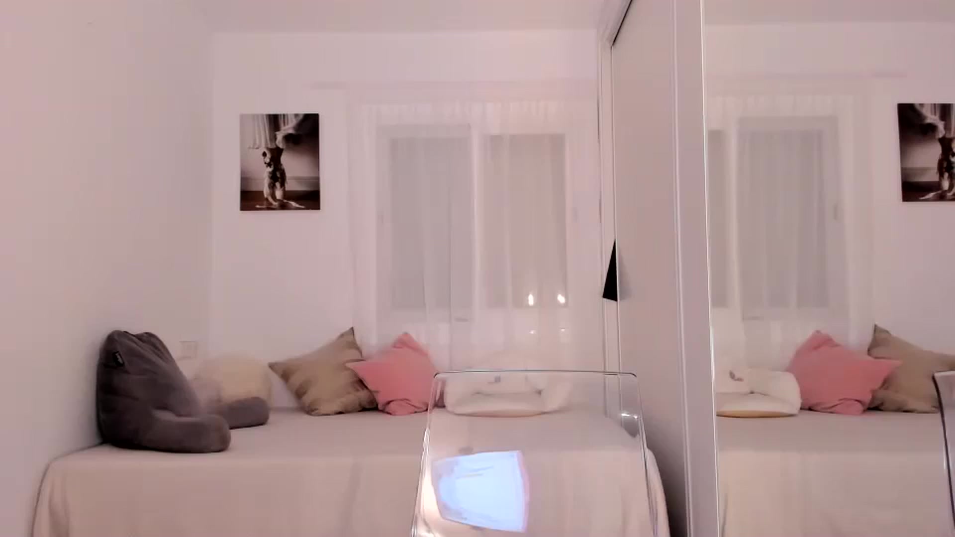Gallery image thumbnail from thebluelagoon's myfreecams stream on, 02/26/2025, 06:37 image 3 of 20