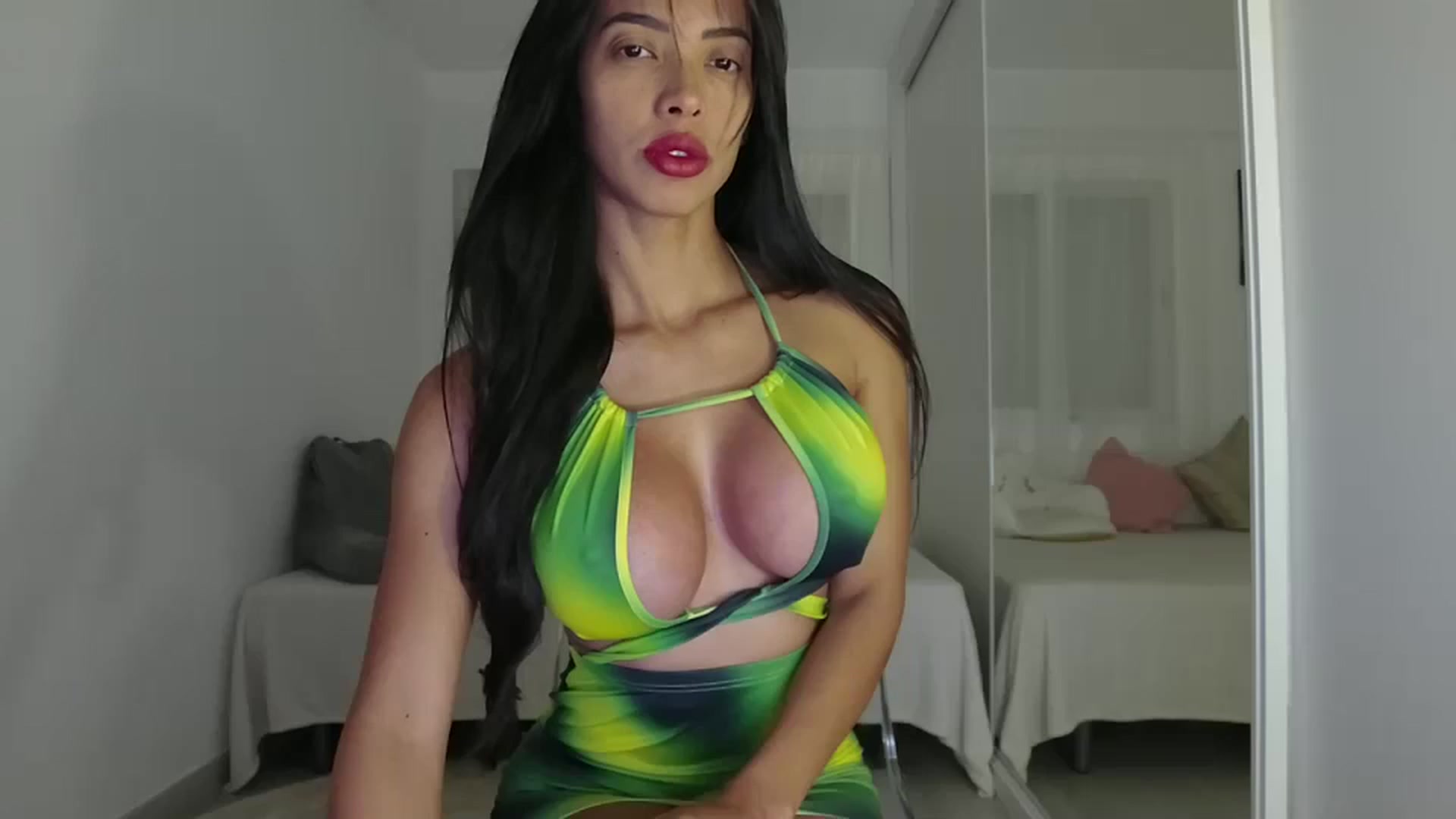 Gallery image thumbnail from thebluelagoon's myfreecams stream on, 02/27/2025, 03:52 image 1 of 20