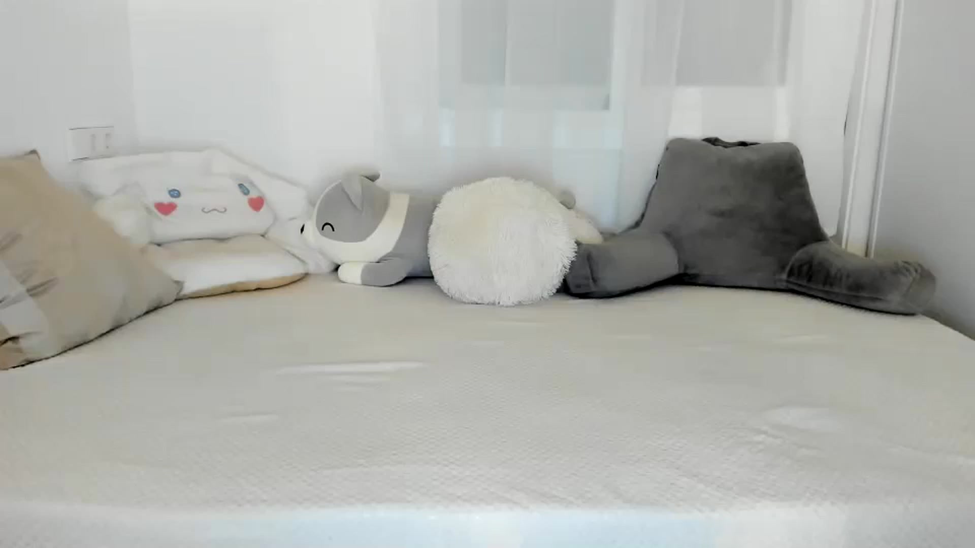 Gallery image thumbnail from thebluelagoon's myfreecams stream on, 04/04/2025, 04:02 image 5 of 20
