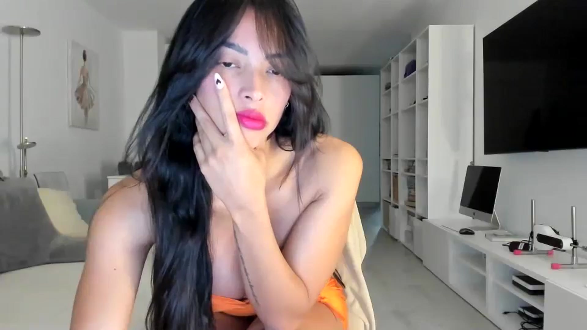 Gallery image thumbnail from thebluelagoon's myfreecams stream on, 04/28/2025, 05:40 image 15 of 20