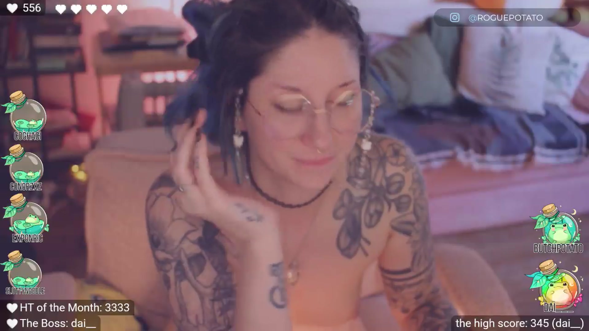 Gallery image thumbnail from thecutestbird's myfreecams stream on, 06/14/2026, 01:48 image 18 of 20