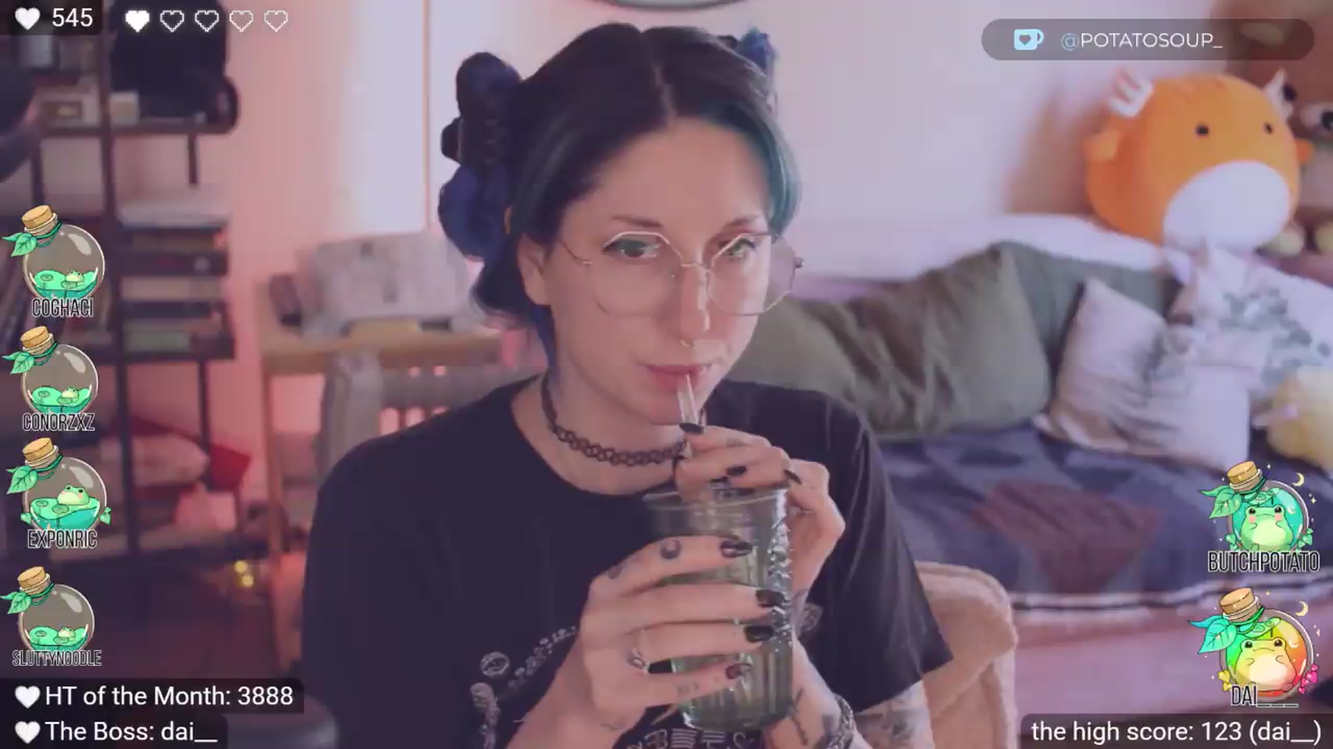 Gallery image thumbnail from thecutestbird's myfreecams stream on, 06/20/2026, 24:33 image 6 of 20