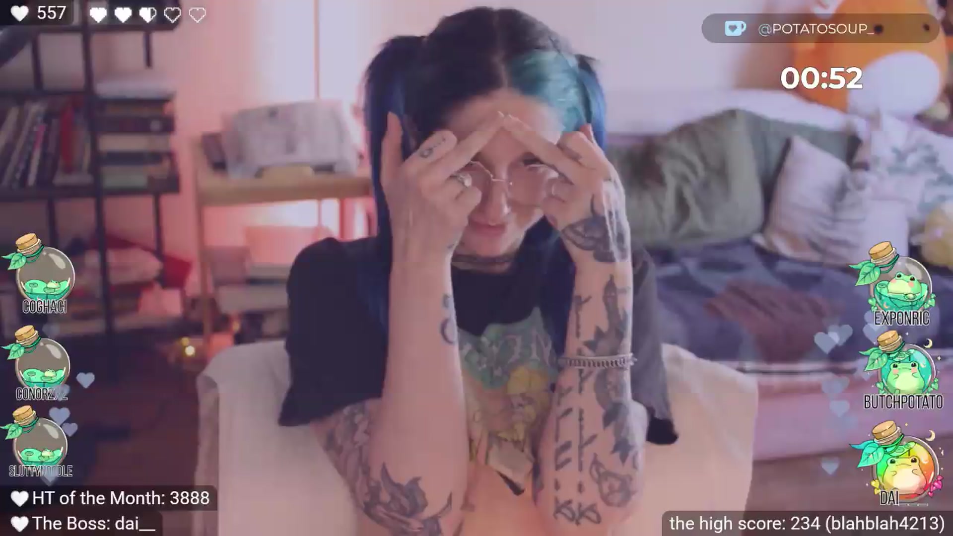 Gallery image thumbnail from thecutestbird's myfreecams stream on, 06/21/2026, 01:01 image 7 of 20