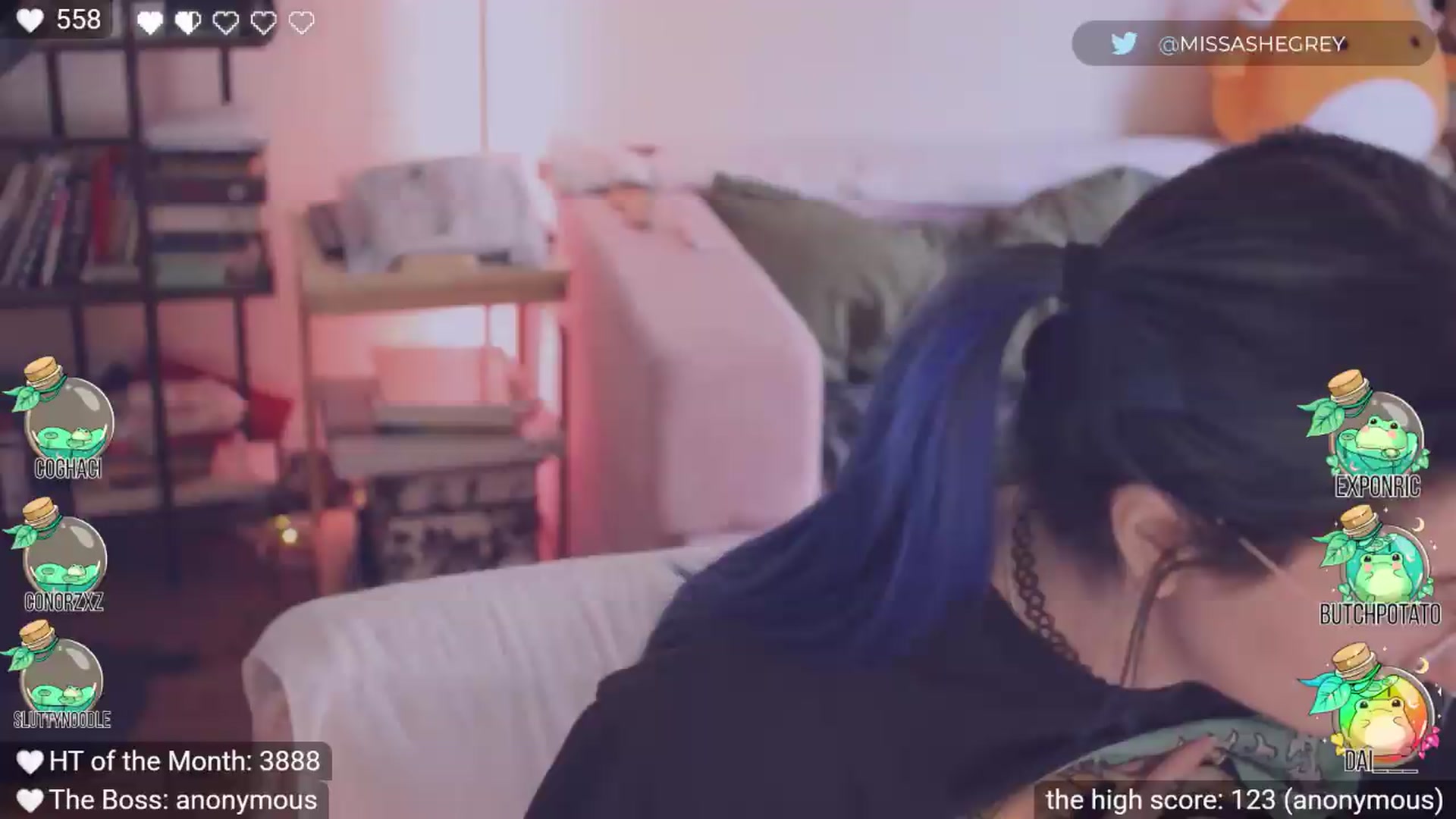 Gallery image thumbnail from thecutestbird's myfreecams stream on, 06/21/2026, 01:01 image 6 of 20
