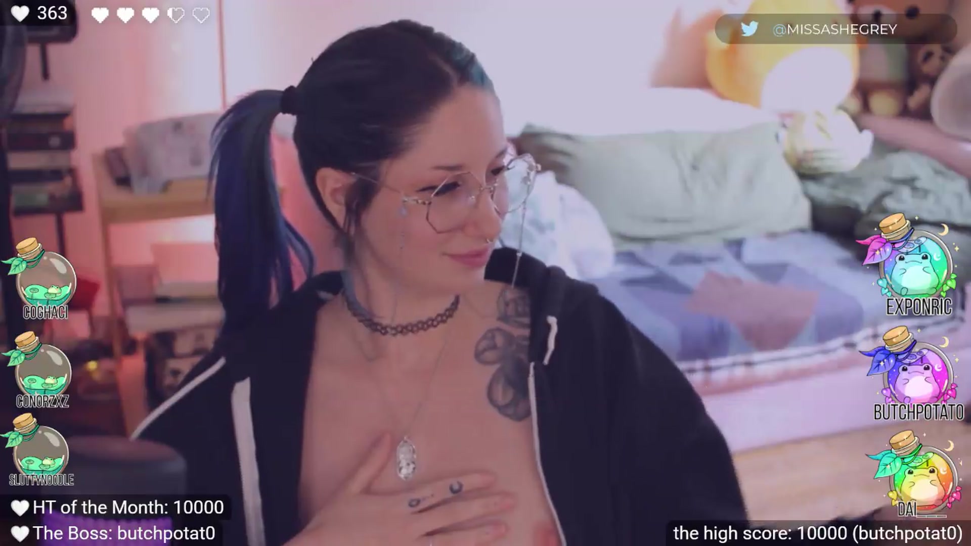 Gallery image thumbnail from thecutestbird's myfreecams stream on, 07/01/2026, 24:03 image 19 of 20