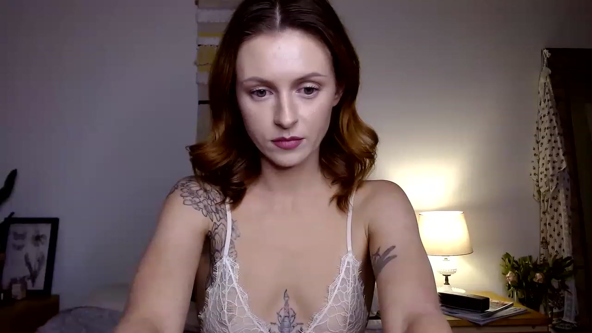 Gallery image thumbnail from theejolittle's myfreecams stream on, 12/05/2022, 24:07 image 12 of 20